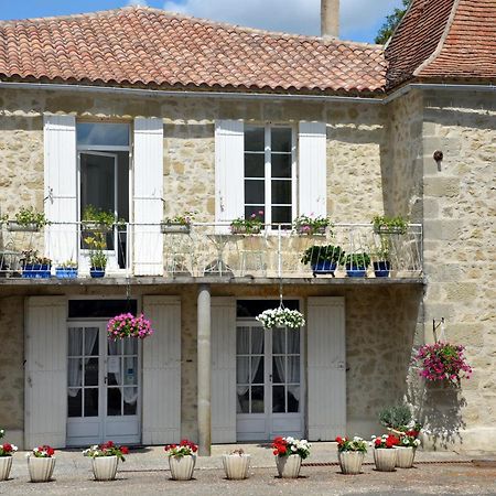 Chez Madeleine Panzió Saint-Colomb-de-Lauzun Kültér fotó